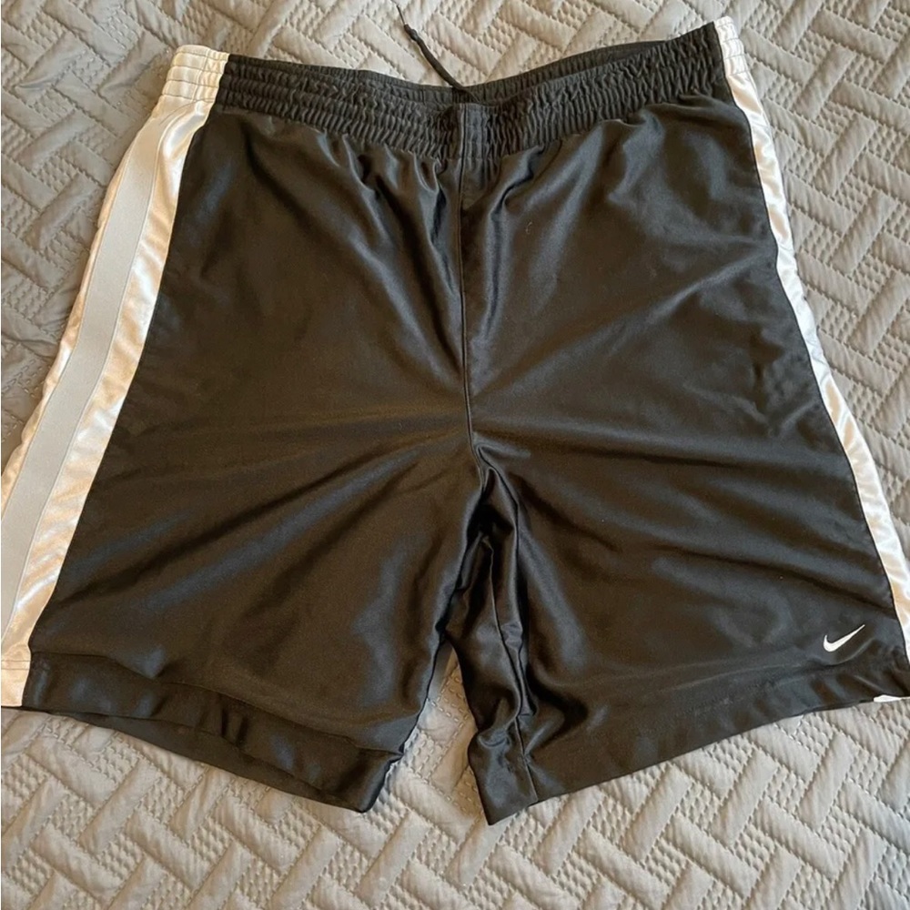 Nike Basketball Shorts Sz L